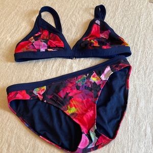 Athleta Swimsuit Floral Large and XL